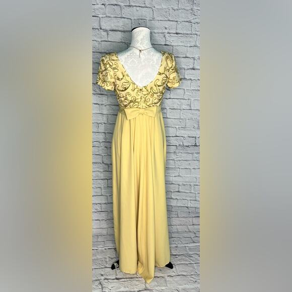 Vintage yellow and gold Alyce Designs gown size 8 - Picture 7 of 12